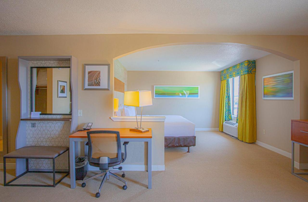 Holiday Inn & Suites Spring - The Woodlands Bagian luar foto